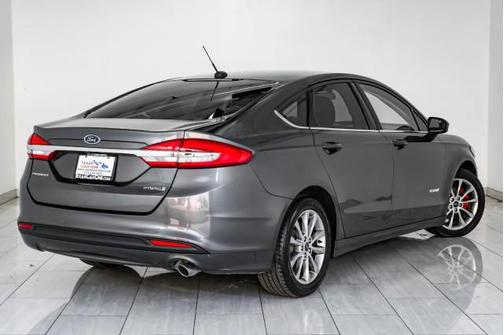 2017 Ford Fusion Hybrid SE