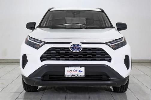 2024 Toyota RAV4 Hybrid SE