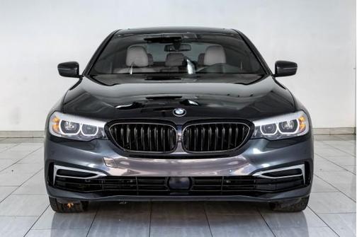 Dark Graphite Metallic 2020 BMW 530 AWD HEADUP DISPLAY BLIND SPOT ASSIST NAVIGATION SUNROOF LEATHER HEATED SEATS