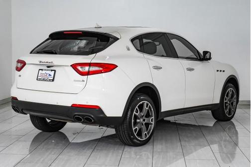 Bianco 2018 Maserati Levante S