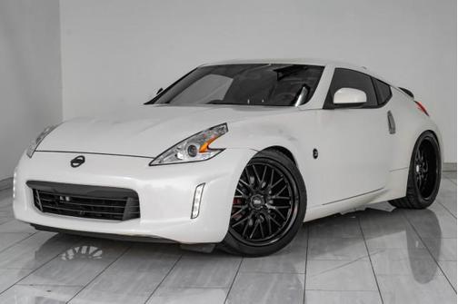 2017 Nissan 370Z Touring