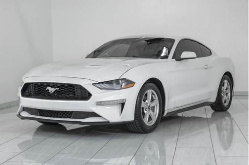 2021 Ford Mustang EcoBoost