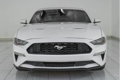 2021 Ford Mustang EcoBoost
