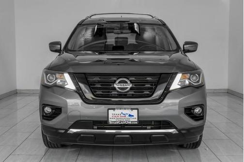 2018 Nissan Pathfinder SV