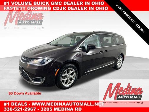 2017 Chrysler Pacifica Touring-L Plus
