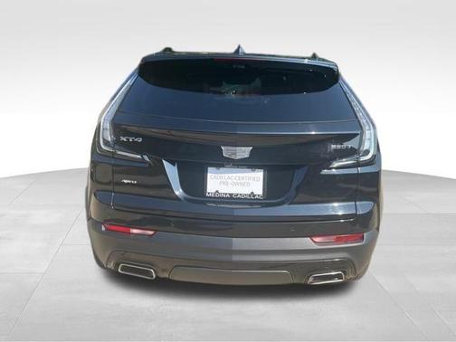 2022 Cadillac XT4 Sport
