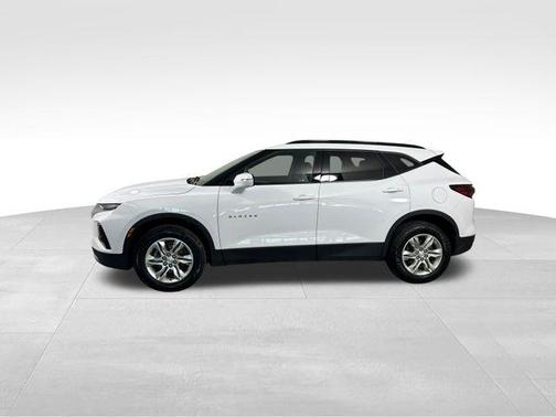 Summit White 2022 Chevrolet Blazer 2LT