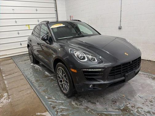 2018 Porsche Macan Sport Edition