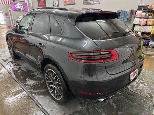2018 Porsche Macan Sport Edition