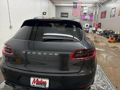 2018 Porsche Macan Sport Edition