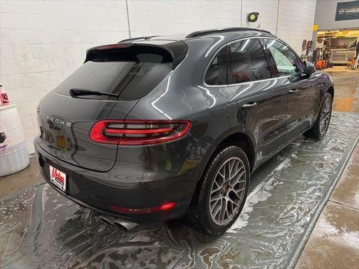 2018 Porsche Macan Sport Edition