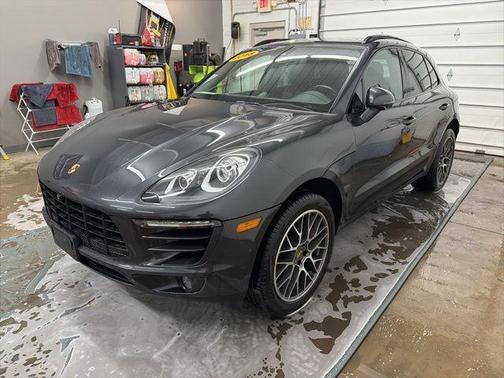2018 Porsche Macan Sport Edition