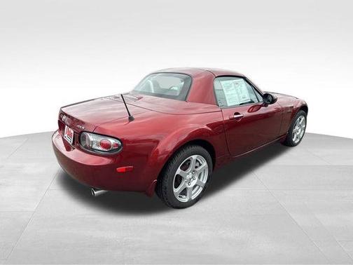 2007 Mazda MX-5 Miata Touring Hardtop Convertible