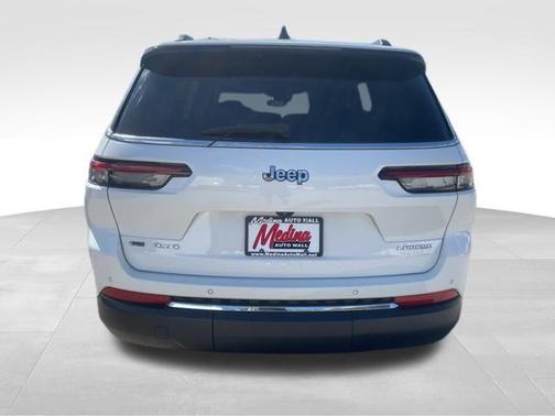 2021 Jeep Grand Cherokee L Laredo