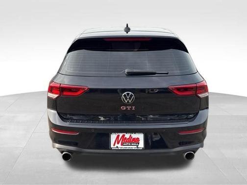 Deep Black Pearl Effect 2024 Volkswagen Golf GTI 2.0T SE