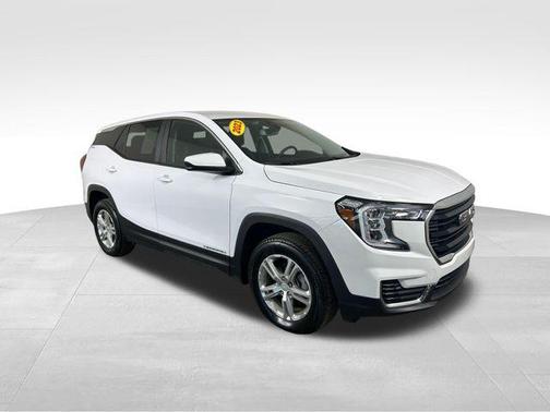 Summit White 2023 GMC Terrain SLE