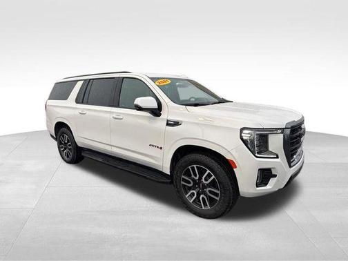 White Frost Tri-Coat 2021 GMC Yukon XL AT4