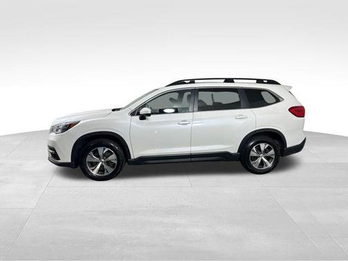 Crystal White Pearl 2022 Subaru Ascent Premium 7-Passenger