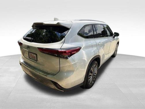 Blizzard Pearl 2020 Toyota Highlander Platinum