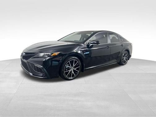 2024 Toyota Camry Hybrid SE