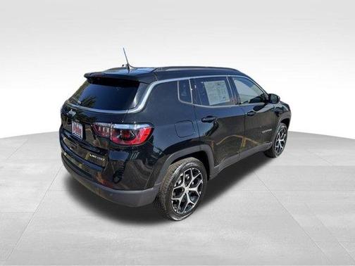Diamond Black 2024 Jeep Compass Limited