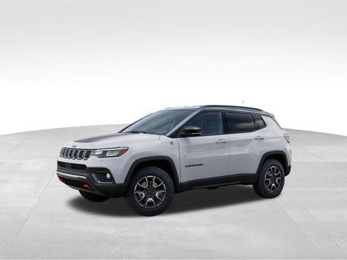 Bright White Clearcoat 2026 Jeep Compass Trailhawk