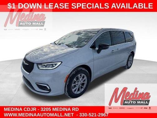Silver Mist Clearcoat 2026 Chrysler Pacifica Select