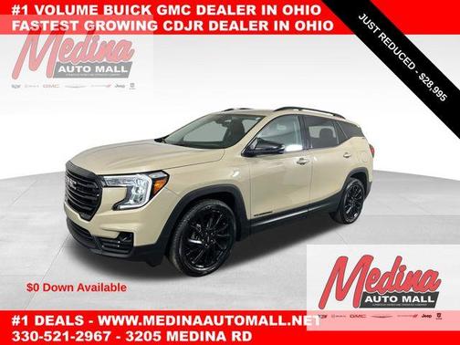 Desert Sand Metallic 2023 GMC Terrain SLT
