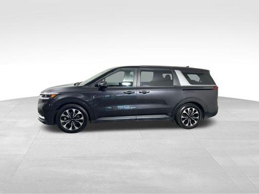 2023 Kia Carnival EX
