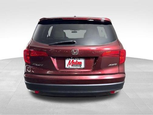 Deep Scarlet Pearl 2018 Honda Pilot EX