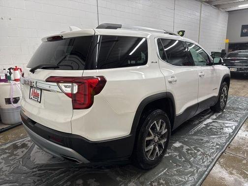 2022 GMC Acadia SLE