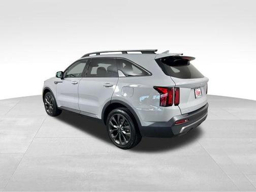 Wolf Gray 2023 Kia Sorento X-Line EX