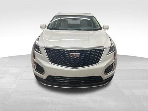 Crystal White Tri-Coat 2023 Cadillac XT5 Premium Luxury