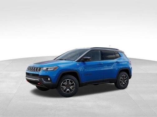 Hydro Blue Pearl 2026 Jeep Compass Trailhawk