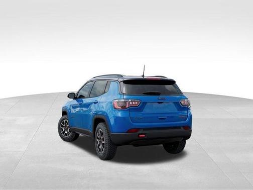 Hydro Blue Pearl 2026 Jeep Compass Trailhawk