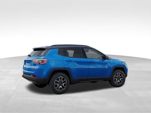 Hydro Blue Pearlcoat 2026 Jeep Compass Trailhawk