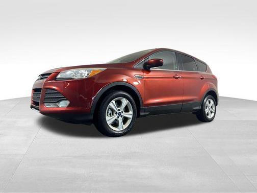 Ruby Red Metallic Tinted Clearcoat 2015 Ford Escape SE