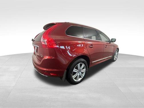 Flamenco Red Metallic 2016 Volvo XC60 T6 Drive-E