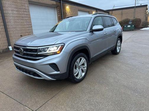 2022 Volkswagen Atlas 3.6L SE w/Technology