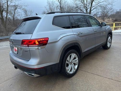 2022 Volkswagen Atlas 3.6L SE w/Technology