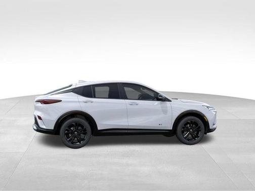 Summit White 2026 Buick Envista Sport Touring