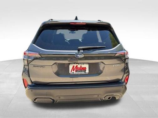 Magnetite Gray Metallic 2025 Subaru Forester Touring