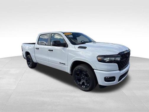 Bright White Clearcoat 2025 RAM 1500 Big Horn/Lone Star