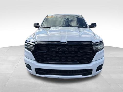 Bright White Clearcoat 2025 RAM 1500 Big Horn/Lone Star