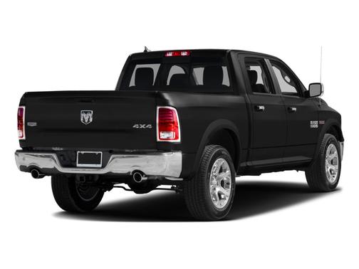 Brilliant Black Crystal Pearlcoat 2017 RAM 1500 Laramie