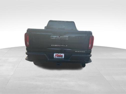 2023 GMC Sierra 2500 Denali