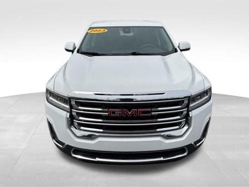 Summit White 2023 GMC Acadia SLE