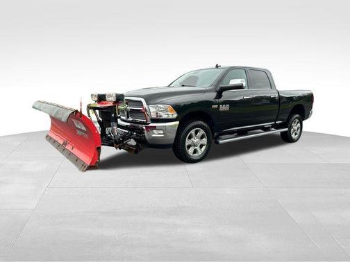 Brilliant Black Crystal Pearlcoat 2018 RAM 2500 Big Horn