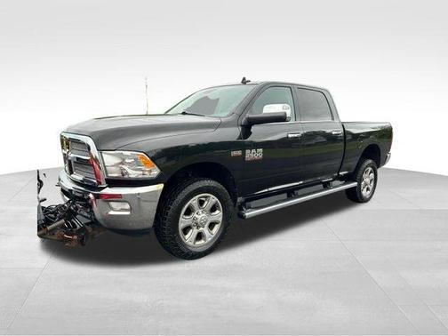 Brilliant Black Crystal Pearlcoat 2018 RAM 2500 Big Horn