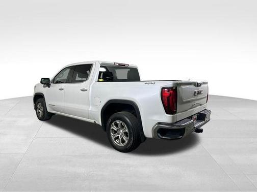 White Frost Tri-Coat 2023 GMC Sierra 1500 SLT